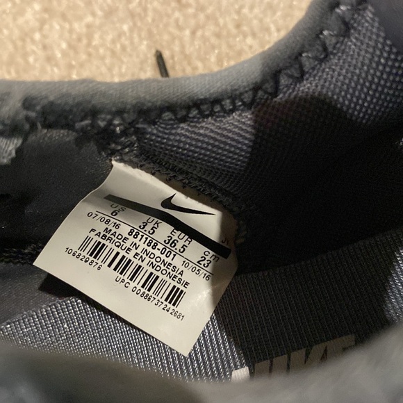 Nike sneaker - Picture 4 of 6